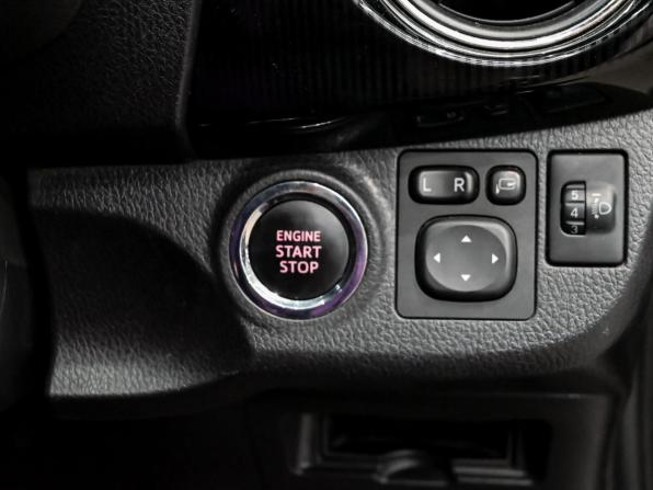 Toyota Vitz III (XP130) Рестайлинг с пробегом 2018 года, цена 970 000 рублей, 110965 км, хэтчбек, Автокод Объявления