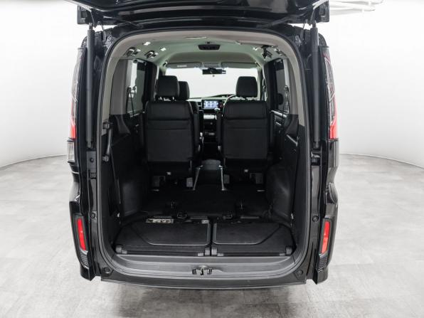 Honda Stepwgn V с пробегом 2016 года, цена 1 900 000 рублей, 168417 км, минивэн, Автокод Объявления