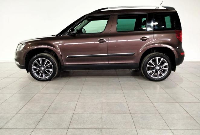 Skoda Yeti I Рестайлинг с пробегом 2017 года, цена 1 860 000 рублей, 66460 км, внедорожник, Автокод Объявления