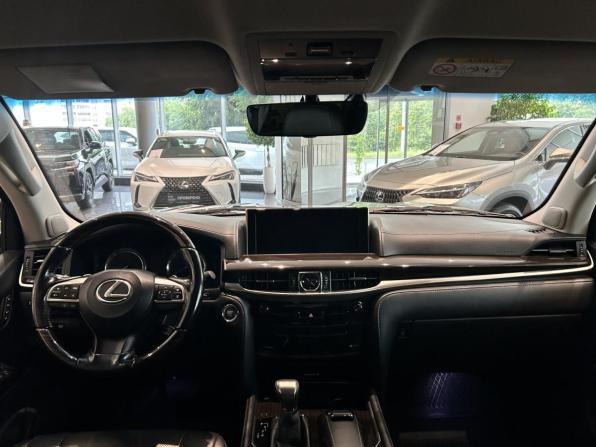 Lexus LX III Рестайлинг 2 с пробегом 2017 года, цена 7 699 000 рублей, 107954 км, внедорожник, Автокод Объявления