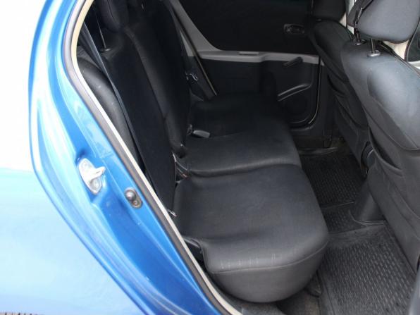 Toyota Yaris II с пробегом 2006 года, цена 519 000 рублей, 214184 км, хэтчбек, Автокод Объявления