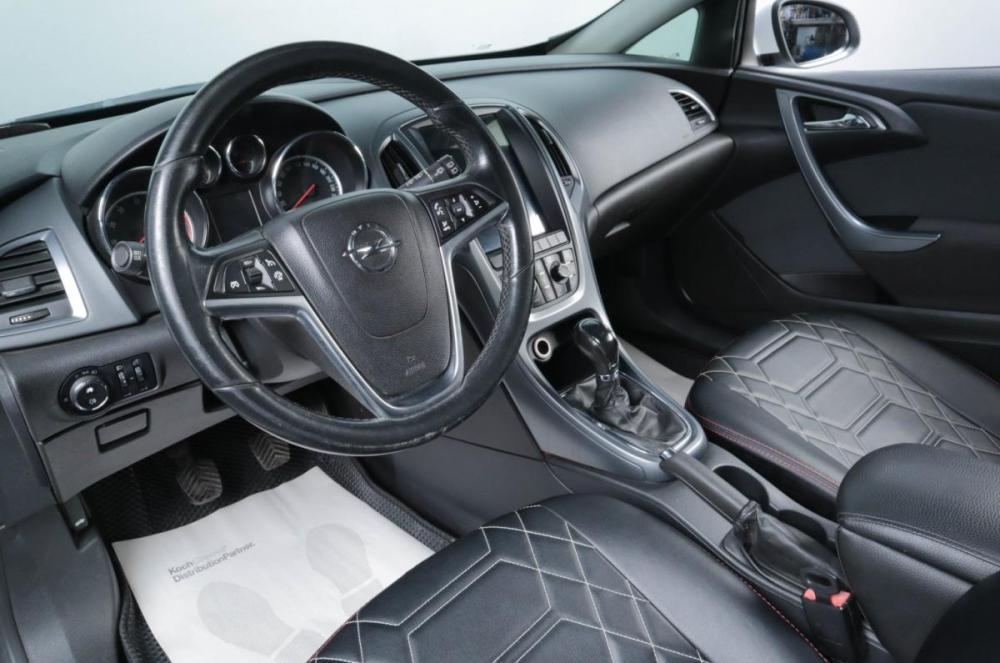 Opel Astra J Рестайлинг Челябинск  - изображение 8
