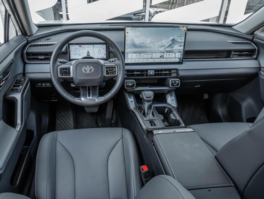 Toyota RAV4 VI (XA60) Ставрополь  - изображение 6