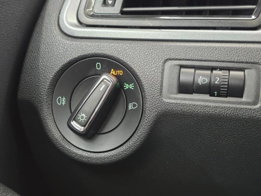 Skoda Rapid I Рестайлинг Таганрог  - изображение 15