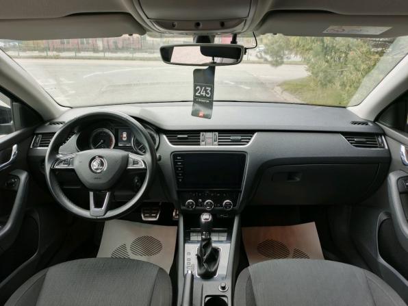 Skoda Octavia III (A7) Рестайлинг с пробегом 2018 года, цена 1 690 000 рублей, 169825 км, лифтбек, Автокод Объявления