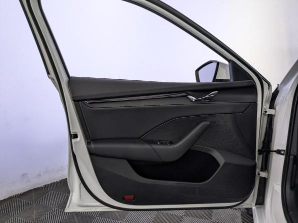 Skoda Octavia IV (A8) с пробегом 2022 года, цена 2 680 000 рублей, 34856 км, лифтбек, Автокод Объявления