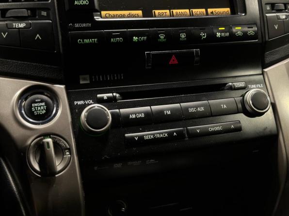 Toyota Land Cruiser 200 Series с пробегом 2011 года, цена 3 700 000 рублей, 269130 км, внедорожник, Автокод Объявления