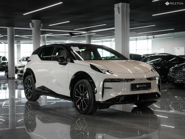 Zeekr X I с пробегом 2023 года, цена 5 550 000 рублей, 300 км, внедорожник, Автокод Объявления