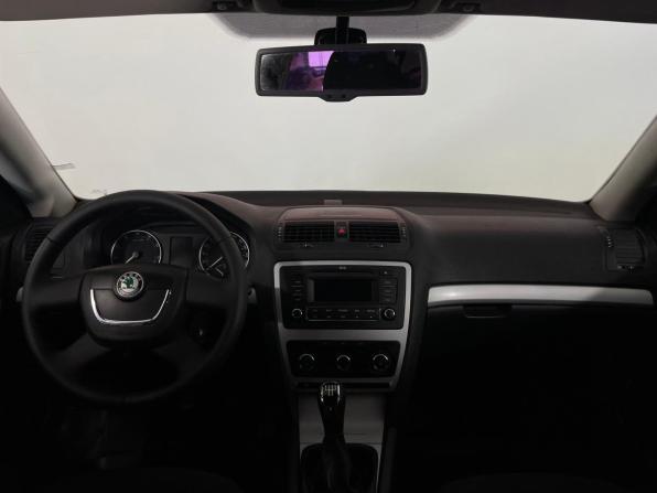 Skoda Octavia II (A5) Рестайлинг с пробегом 2011 года, цена 699 000 рублей, 184336 км, лифтбек, Автокод Объявления