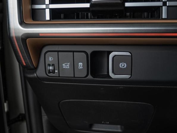 Hyundai Santa Fe IV Рестайлинг с пробегом 2023 года, цена 4 400 000 рублей, 42544 км, внедорожник, Автокод Объявления
