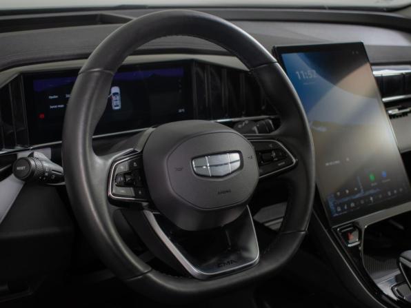 Geely Atlas II с пробегом 2024 года, цена 3 050 000 рублей, 36000 км, внедорожник, Автокод Объявления