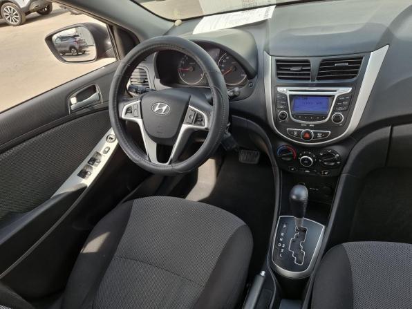 Hyundai Solaris I с пробегом 2012 года, цена 599 000 рублей, 281376 км, седан, Автокод Объявления