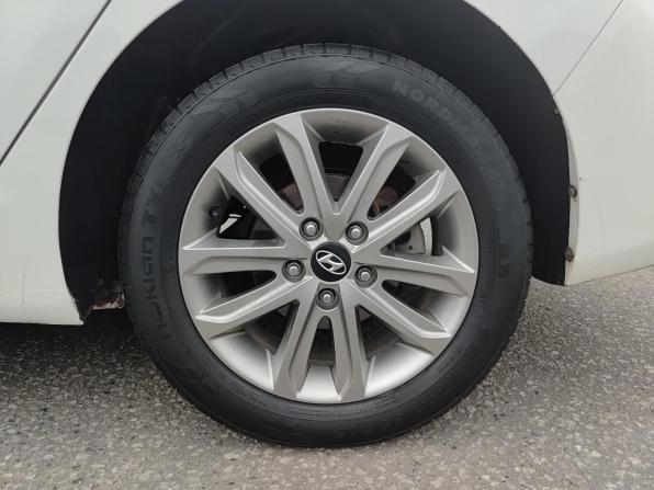 Hyundai Elantra V (MD) Рестайлинг с пробегом 2014 года, цена 1 050 000 рублей, 193642 км, седан, Автокод Объявления