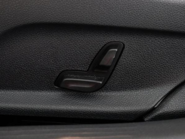 Mercedes-Benz C-Класс IV (W205) с пробегом 2015 года, цена 2 799 000 рублей, 52092 км, седан, Автокод Объявления
