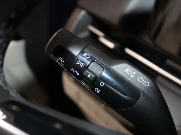 Kia Carnival IV с пробегом 2021 года, цена 3 299 900 рублей, 123217 км, минивэн, Автокод Объявления
