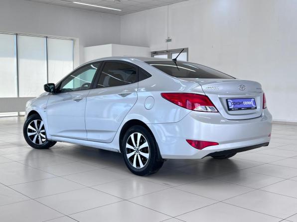 Hyundai Solaris I Рестайлинг с пробегом 2014 года, цена 840 000 рублей, 231826 км, седан, Автокод Объявления
