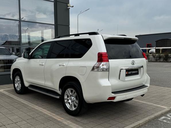 Toyota Land Cruiser Prado 150 Series с пробегом 2010 года, цена 2 750 000 рублей, 298260 км, внедорожник, Автокод Объявления