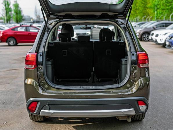 Mitsubishi Outlander III Рестайлинг 2 с пробегом 2015 года, цена 1 368 000 рублей, 175976 км, внедорожник, Автокод Объявления