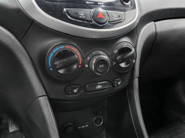 Hyundai Solaris I с пробегом 2011 года, цена 650 000 рублей, 181775 км, хэтчбек, Автокод Объявления