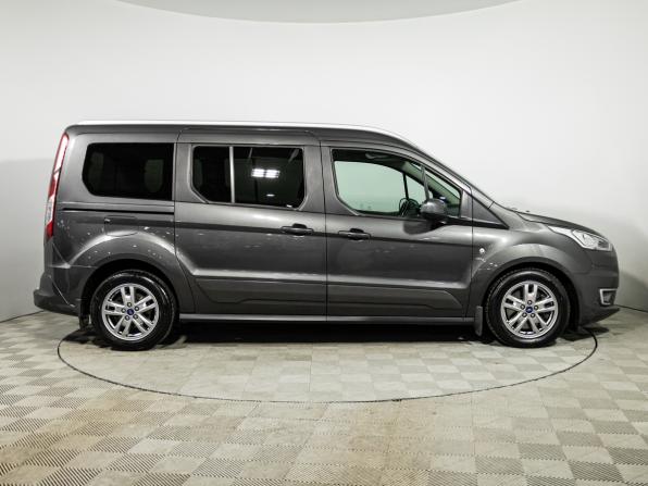 Ford Tourneo Connect II Рестайлинг с пробегом 2021 года, цена 2 449 700 рублей, 124160 км, компактвэн, Автокод Объявления