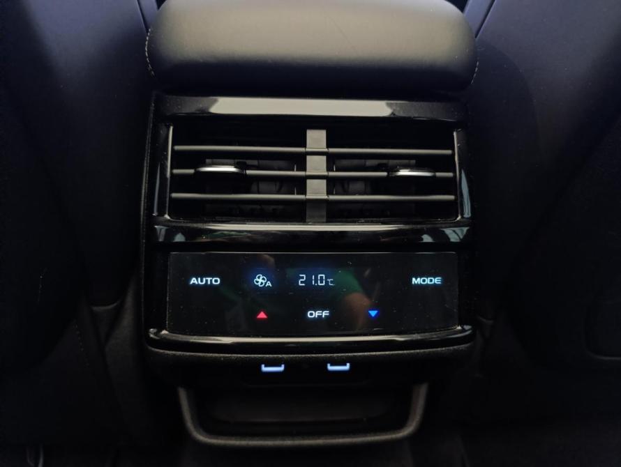 Geely Monjaro I Москва  - изображение 10