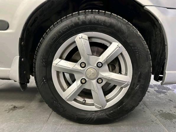 Nissan Sunny B15 с пробегом 2001 года, цена 299 000 рублей, 411634 км, седан, Автокод Объявления