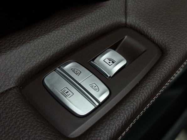 BMW 7 серии VI (G11/G12) с пробегом 2016 года, цена 2 919 000 рублей, 233000 км, седан, Автокод Объявления