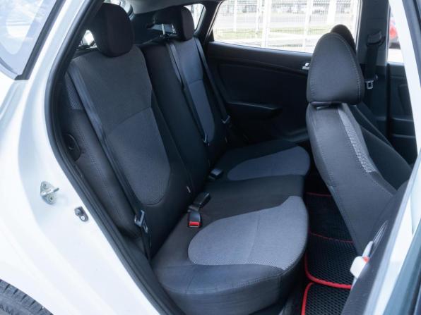 Hyundai Solaris I с пробегом 2013 года, цена 980 000 рублей, 108380 км, хэтчбек, Автокод Объявления