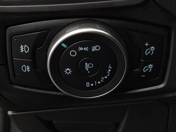 Ford Focus III Рестайлинг с пробегом 2019 года, цена 1 389 000 рублей, 56500 км, седан, Автокод Объявления