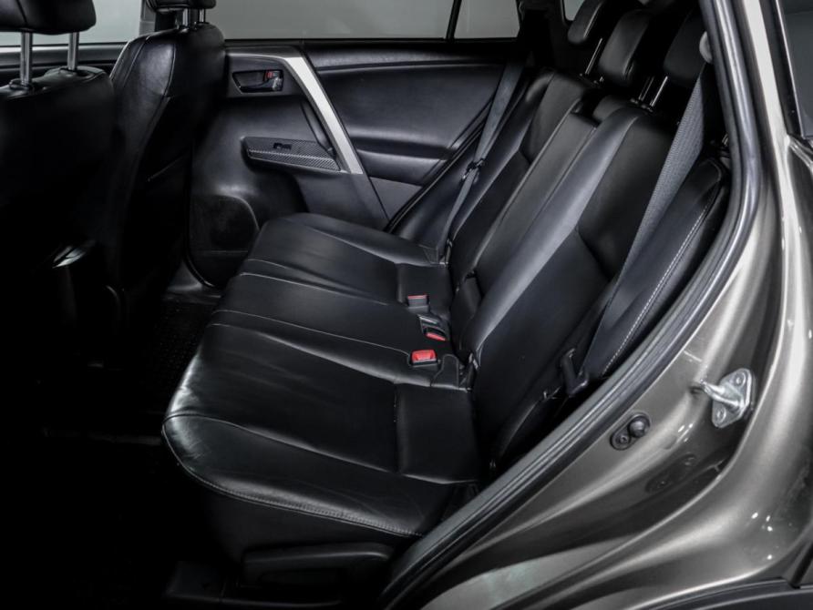 Toyota RAV4 IV (XA40) Москва  - изображение 11