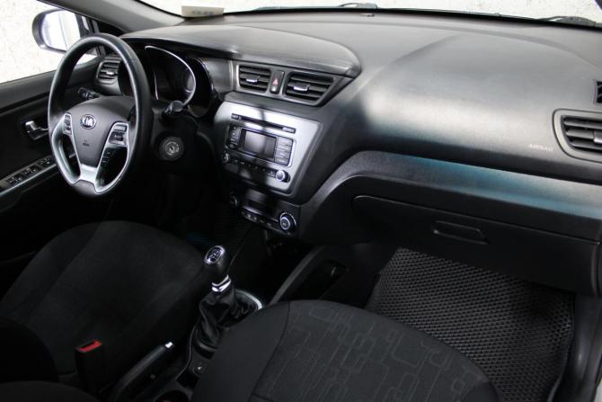 Kia Rio III Рестайлинг с пробегом 2016 года, цена 915 000 рублей, 149390 км, хэтчбек, Автокод Объявления