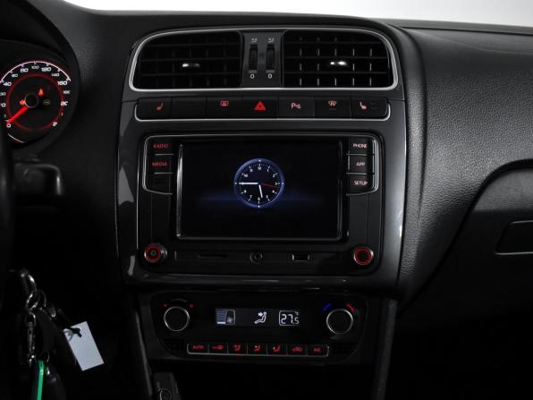 Volkswagen Polo V Рестайлинг с пробегом 2020 года, цена 1 360 000 рублей, 97819 км, седан, Автокод Объявления
