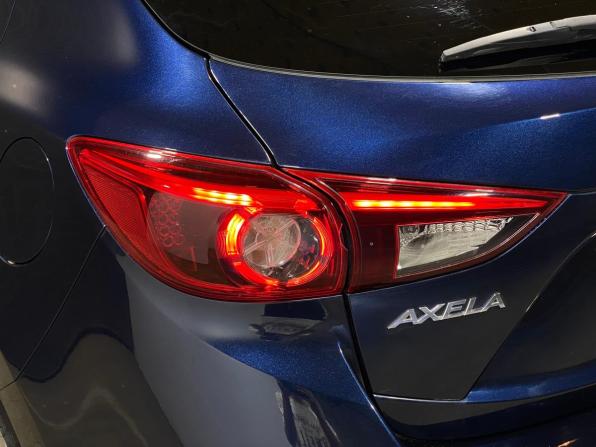 Mazda Axela III с пробегом 2016 года, цена 1 380 000 рублей, 110049 км, хэтчбек, Автокод Объявления