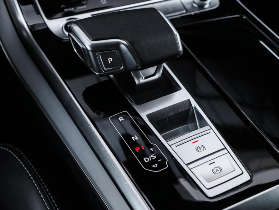 Audi Q8 I (4M) Москва  - изображение 24