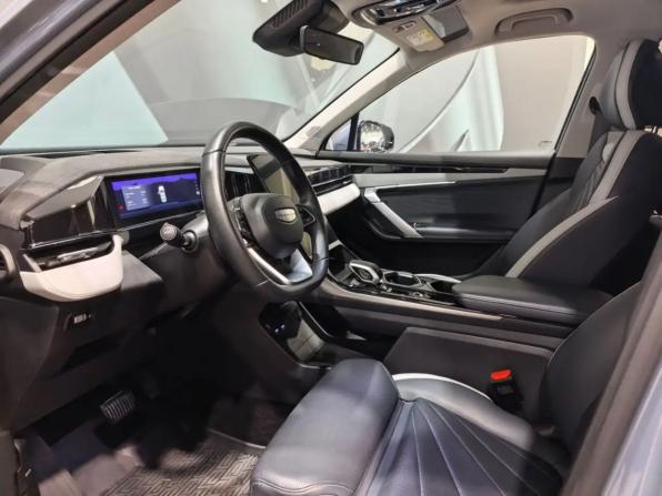 Geely Atlas II с пробегом 2024 года, цена 3 290 000 рублей, 11074 км, внедорожник, Автокод Объявления