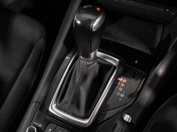 Mazda Axela III Рестайлинг с пробегом 2017 года, цена 1 130 000 рублей, 186052 км, хэтчбек, Автокод Объявления