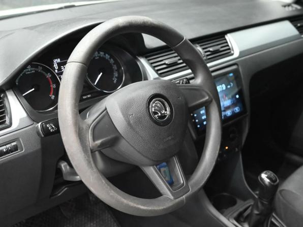 Skoda Rapid I с пробегом 2017 года, цена 1 090 000 рублей, 167501 км, лифтбек, Автокод Объявления