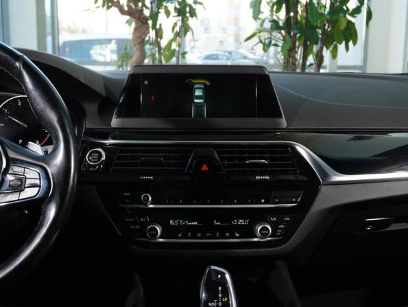 BMW 5 серии VII (G30/G31/G38) с пробегом 2018 года, цена 3 098 000 рублей, 133693 км, седан, Автокод Объявления
