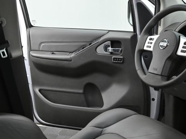 Nissan Pathfinder III Рестайлинг с пробегом 2010 года, цена 1 349 000 рублей, 177000 км, внедорожник, Автокод Объявления