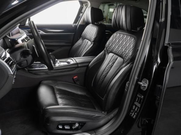 BMW 7 серии VI (G11/G12) Рестайлинг с пробегом 2019 года, цена 7 269 000 рублей, 103226 км, седан, Автокод Объявления