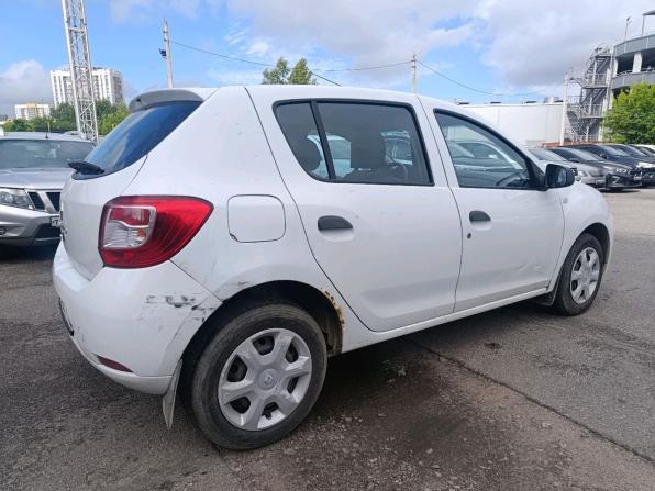 Renault Sandero II с пробегом 2015 года, цена 439 000 рублей, 171408 км, хэтчбек, Автокод Объявления