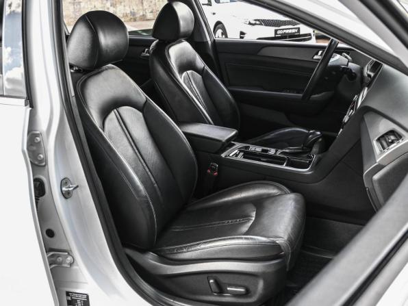 Hyundai Sonata VII (LF) Рестайлинг с пробегом 2018 года, цена 2 374 000 рублей, 119174 км, седан, Автокод Объявления