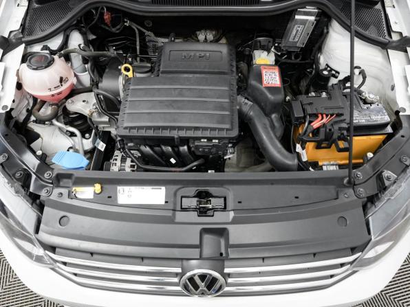Volkswagen Polo V Рестайлинг с пробегом 2020 года, цена 1 340 000 рублей, 41444 км, седан, Автокод Объявления