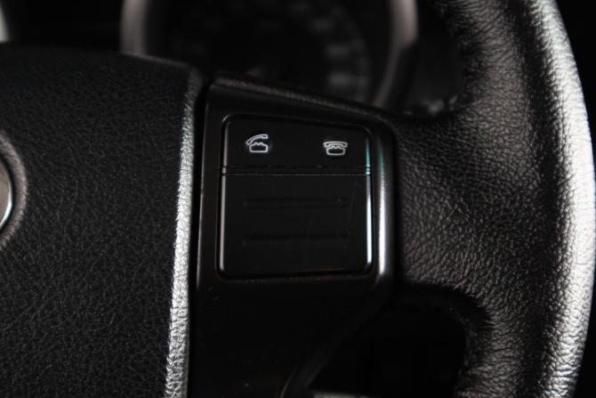 Toyota Land Cruiser Prado 150 Series Рестайлинг 1 с пробегом 2015 года, цена 3 199 000 рублей, 298000 км, внедорожник, Автокод Объявления