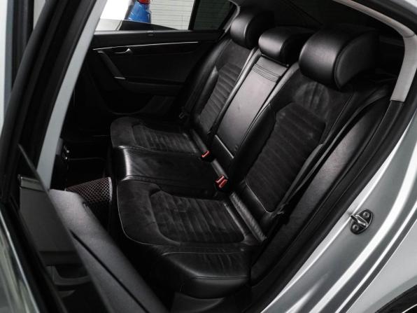 Volkswagen Passat B7 с пробегом 2011 года, цена 1 391 000 рублей, 213581 км, седан, Автокод Объявления