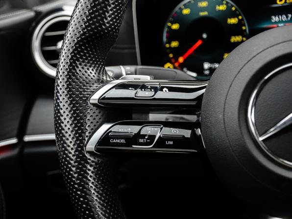 Mercedes-Benz E-Класс V (W213 S213 C238) Рестайлинг с пробегом 2021 года, цена 3 990 000 рублей, 138068 км, седан, Автокод Объявления
