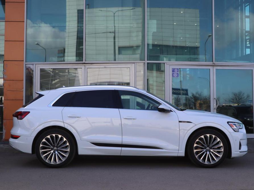 Audi e-tron I Санкт-Петербург  - изображение 4