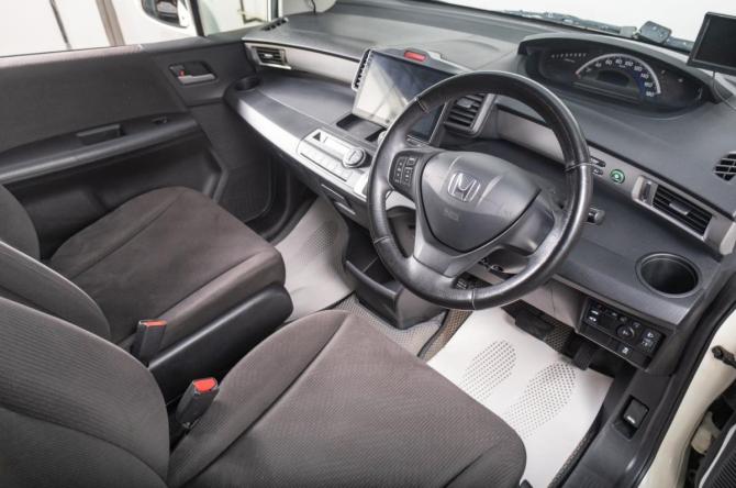 Honda Freed I Рестайлинг с пробегом 2012 года, цена 1 099 000 рублей, 143907 км, компактвэн, Автокод Объявления