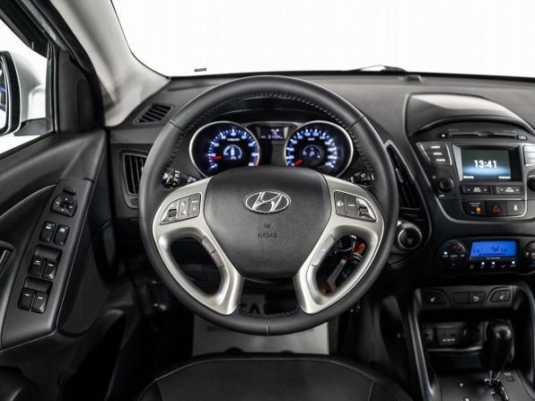 Hyundai ix35 I Рестайлинг с пробегом 2013 года, цена 1 400 500 рублей, 91434 км, внедорожник, Автокод Объявления
