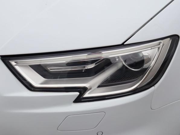 Audi A3 III (8V) Рестайлинг с пробегом 2018 года, цена 1 999 000 рублей, 118225 км, седан, Автокод Объявления